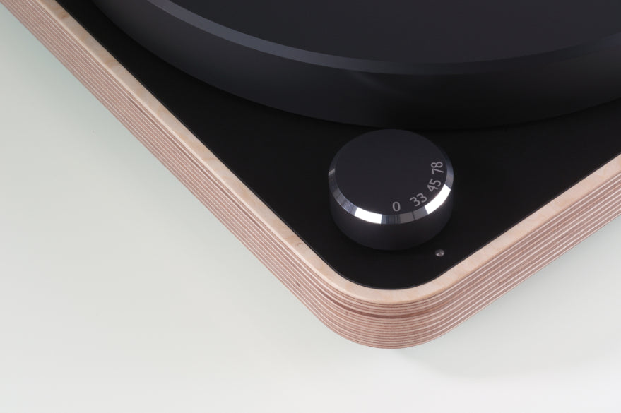 Concept Wood Turntable w Satisfy Carbon Tonearm (Silver) andConcept MC Cartridge
