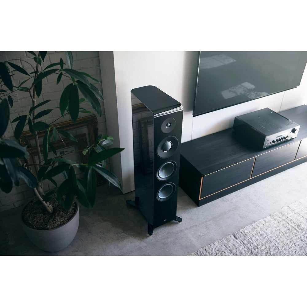 Yamaha NS-2000A 3-way, 4-unit floor-standing speaker - Black